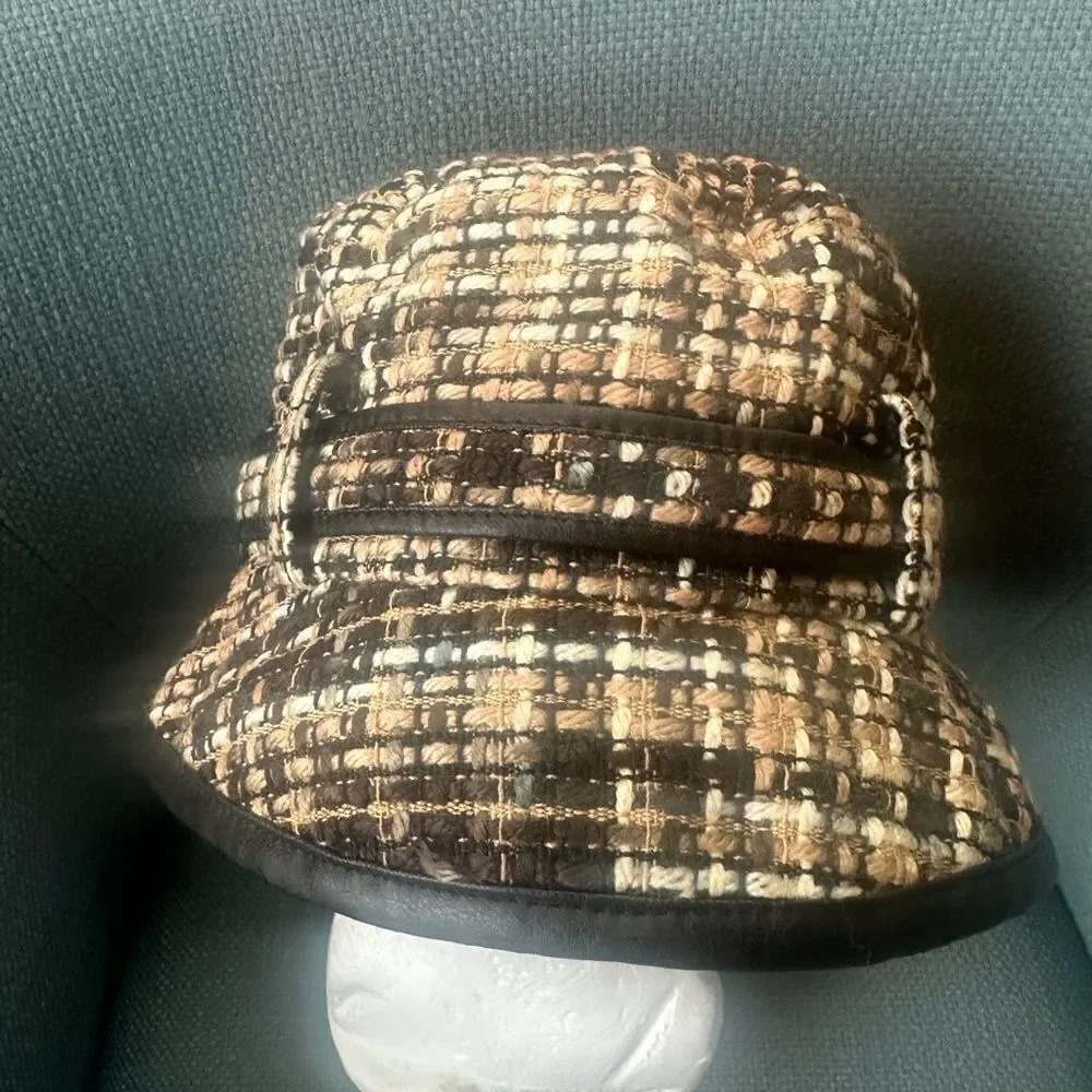 Halogen Tweed & Faux Leather Trimmed Bucket Hat O/S